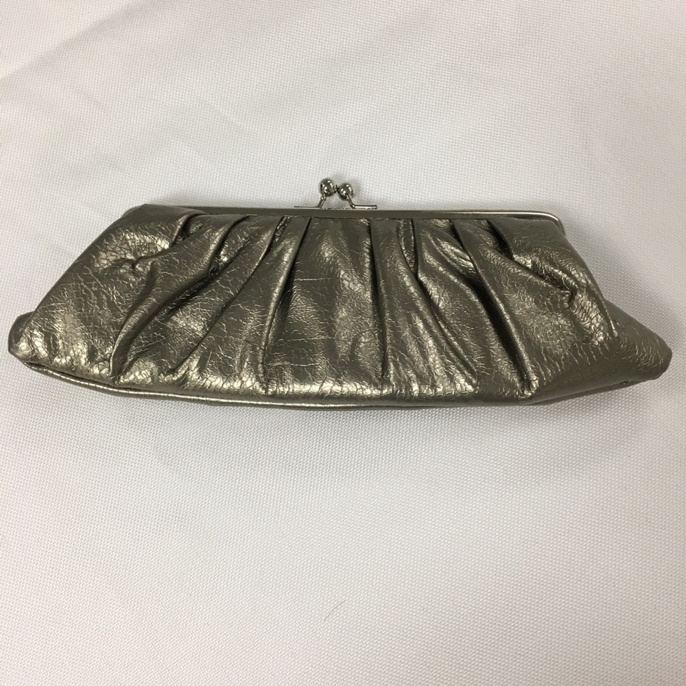 Champagne Clutch